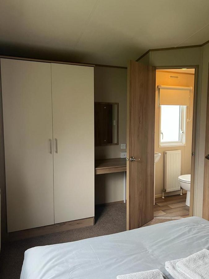 Hotel 87 Lancaster Crescent à Tattershall Extérieur photo